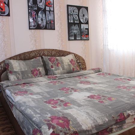 Apartment On Kursova 3A Bila Cerkva Esterno foto